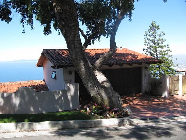 2nd image of 2001 Paseo Del Sol
