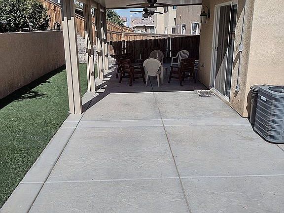 3rd image of 13806 Bayberry St