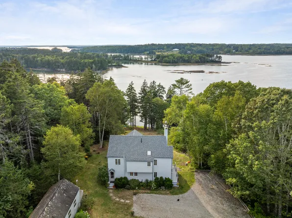 28 Orne Lane, Cushing, ME 04563