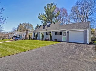 34 Rangeley Rd, Cranston, RI 02920