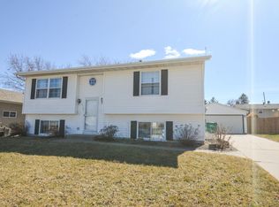 4708 8th St NW, Rochester, MN 55901