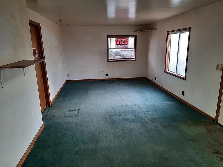 53 Cheyenne St — Photo 3