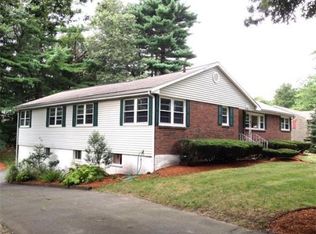 186 Grove St, Reading, MA 01867