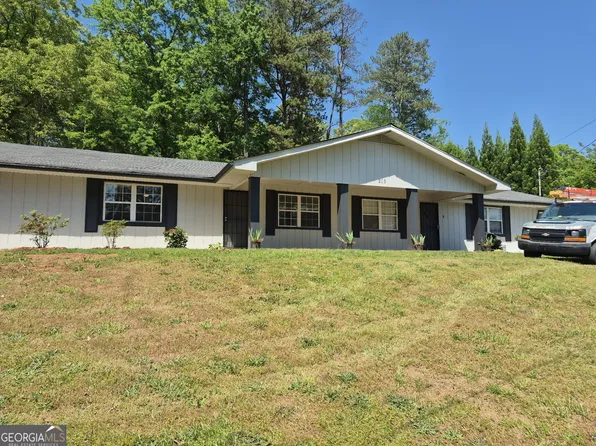 215 Belair Dr #B, Stockbridge, GA 30281