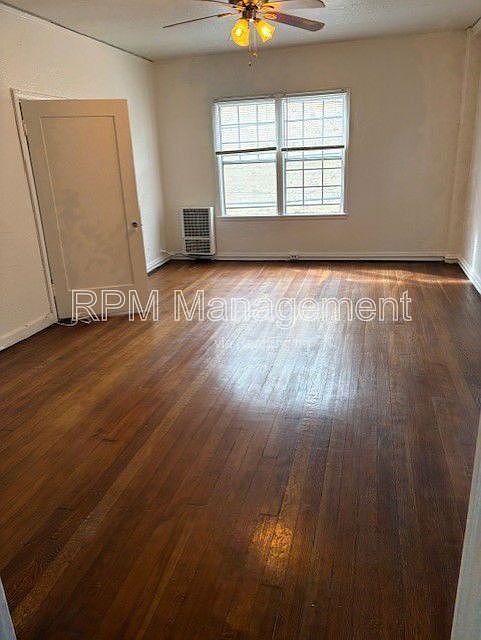 1st image of 1523 N McCadden Pl APT 206