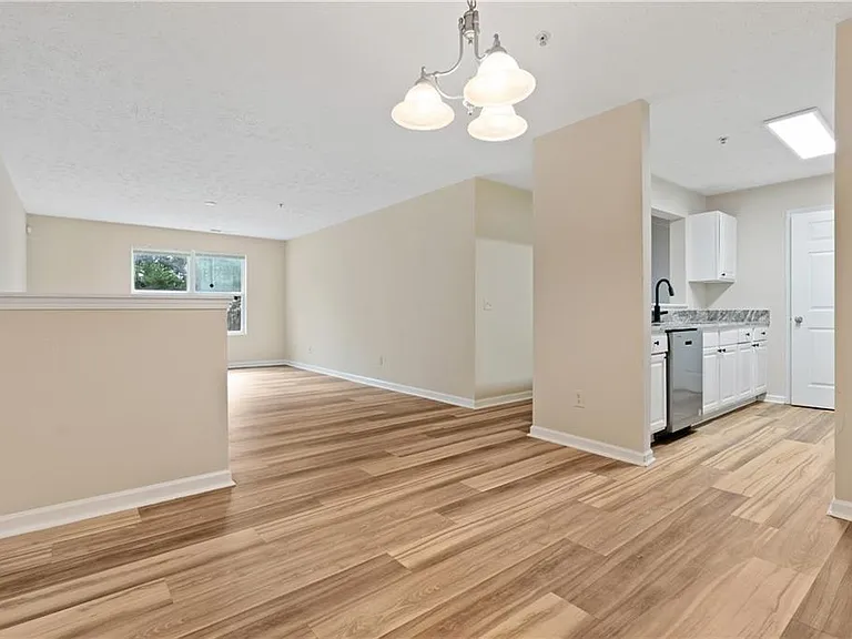6104 Waldrop Pl — Photo 9
