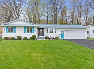 129 Alhambra Dr, Rochester, NY 14622