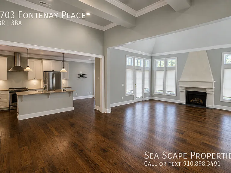 1703 Fontenay Pl — Photo 3
