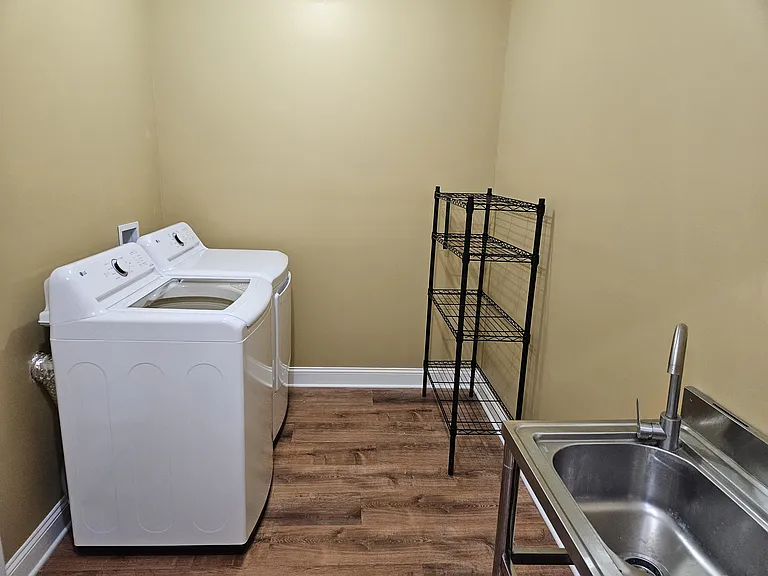 10801 Valley Falls Ct — Photo 6