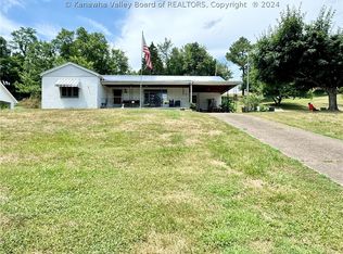 221 Walters St, Ripley, WV 25271