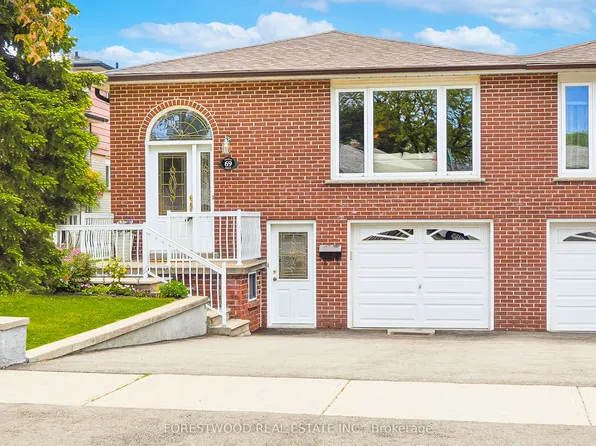 69 Surbray Grv, Mississauga, ON L5B 2E2