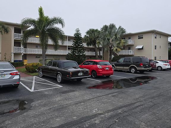 2nd image of 2682 Garden Drive S #309