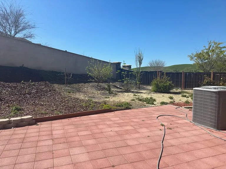 2896 Mount Dana Dr — Photo 16