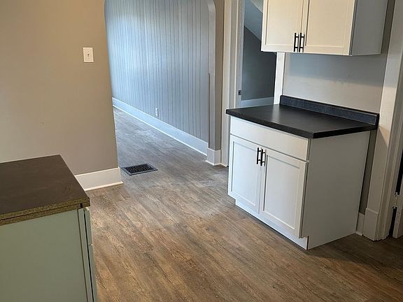 3rd image of 100 E 3rd St #2