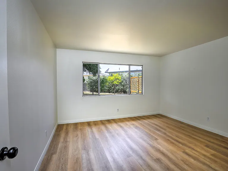 7395 Freeman Pl #B — Photo 8