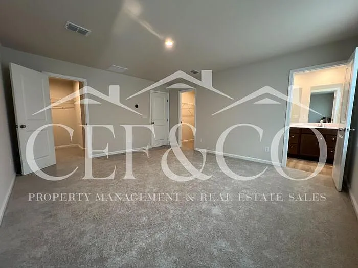 921 Delia Ave — Photo 21