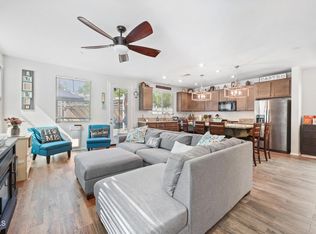 670 W Woodcrest St, Rialto, CA 92376