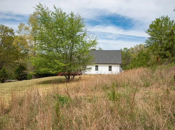 135 Wylan Hills Dr, Summerville, GA 30747