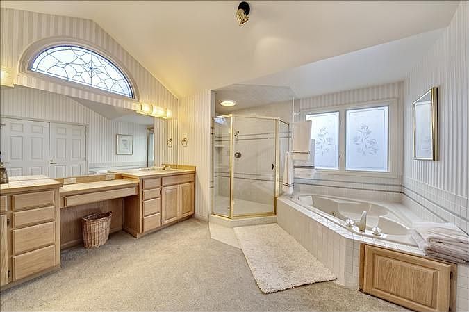 1st image of 15502 SE 53rd Pl