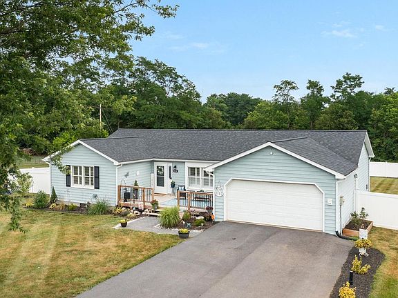 2nd image of 530 Montmorency Dr