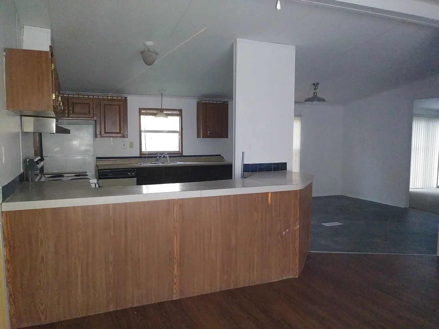 3 bed, 1680 sqft, $1,695 — Photo 3