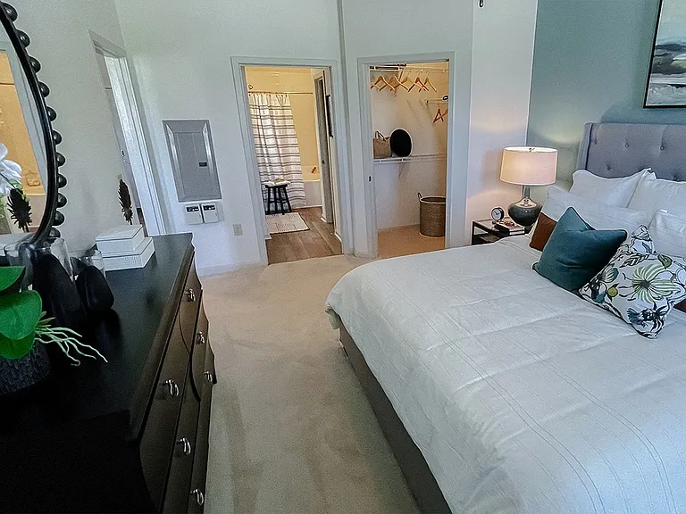 Two Addison Place — Photo 16