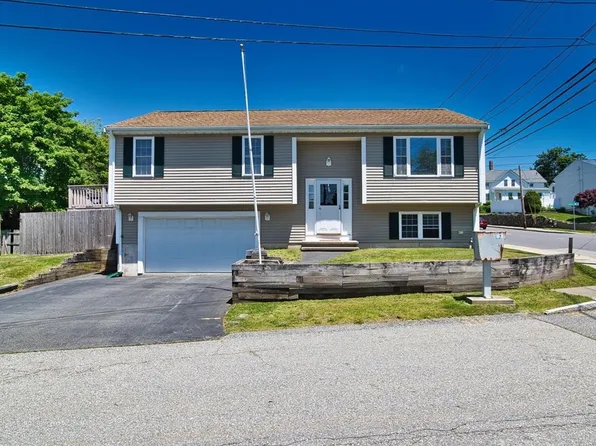 46 Terry Ln, Fall River, MA 02720