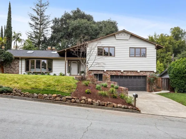 2054 Wooded Glen Dr, Los Altos, CA 94024