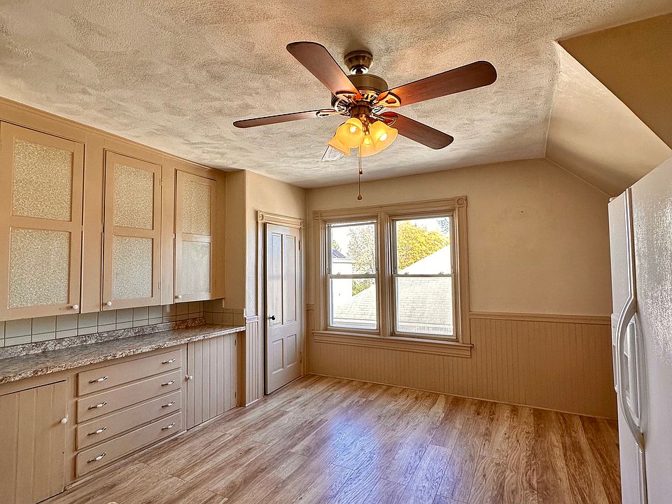 2nd image of 120 East St #3