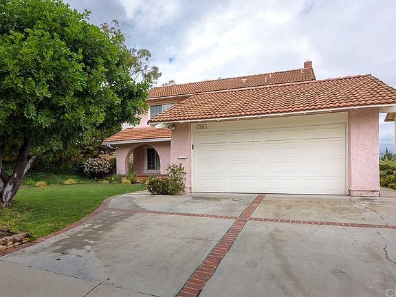 2nd image of 1525 Caddington Dr