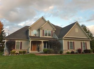 254 Burnett Rd, Webster, NY 14580