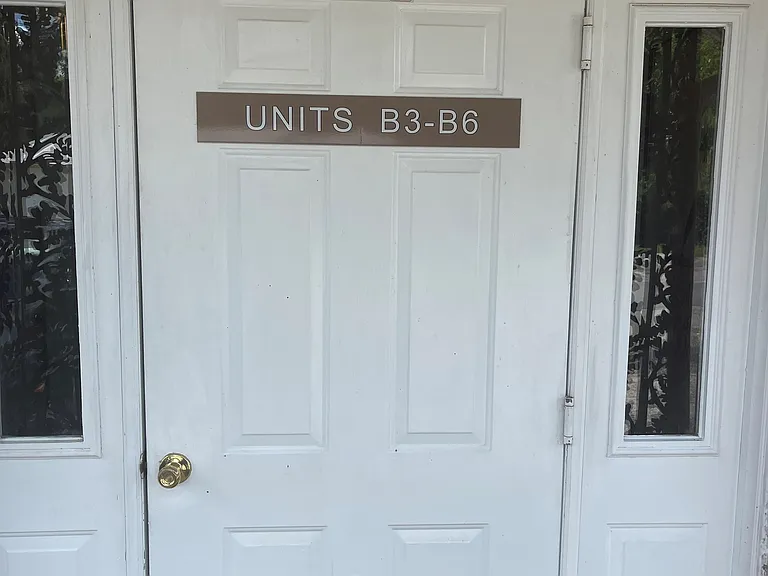 539 E Morgan St #B5 — Photo 5