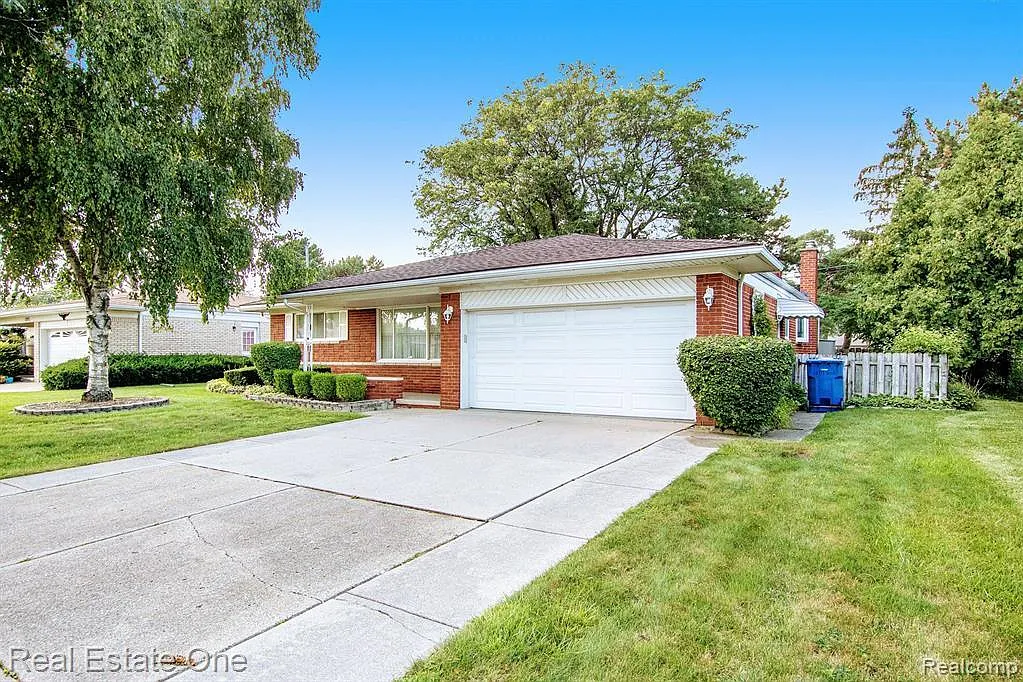 3 bed, 1514 sqft, $2,100 — Photo 2