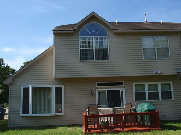 2nd image of 883 Weyanoke Ln