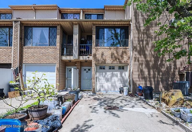 15 Drumgoole Rd E, Staten Island, NY 10312 MLS 2402480 Zillow