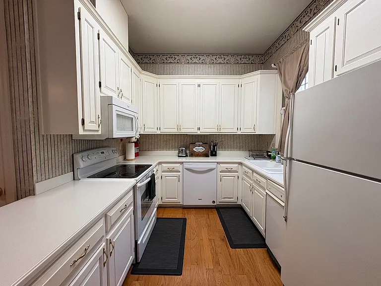 1661 Vintage Ridge Ct — Photo 28