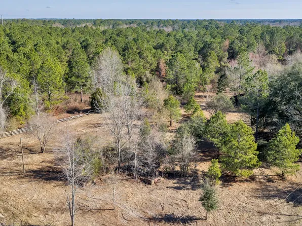 423 Livingston Rd, Adel, GA 31620