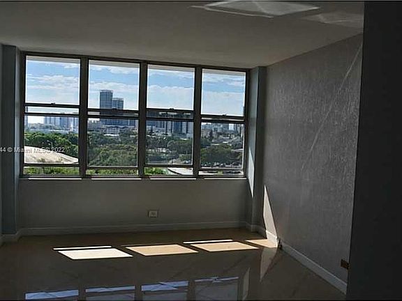 3rd image of 7441 Wayne Ave APT 7O