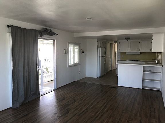 2nd image of 1600 S San Jacinto Ave Space 124