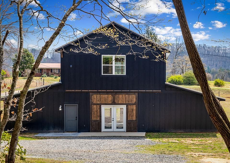 1st image of 2954 Sugar Creek Rd