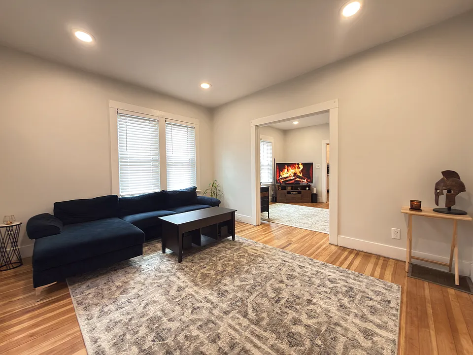 942 Highland Ave