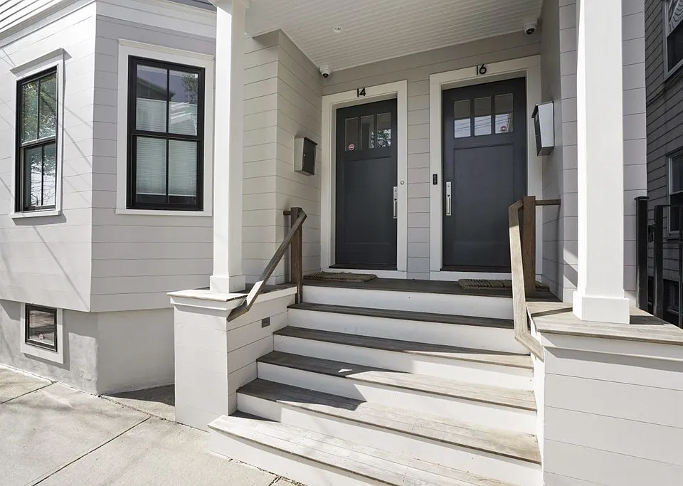 14 Hardwick St #1