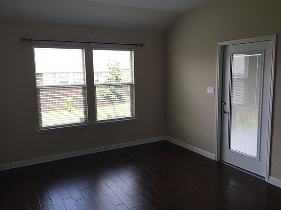 5th image of 3512 Esperanza Dr
