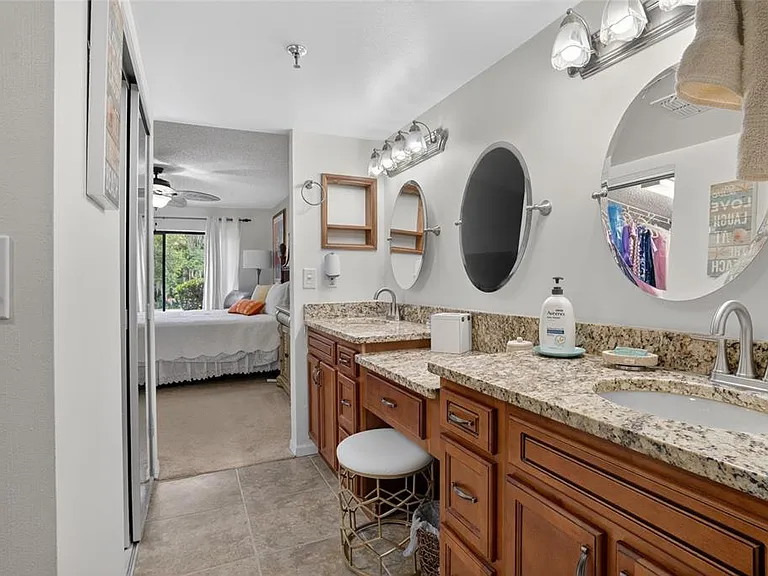 1166 Carmel Cir #100 — Photo 23