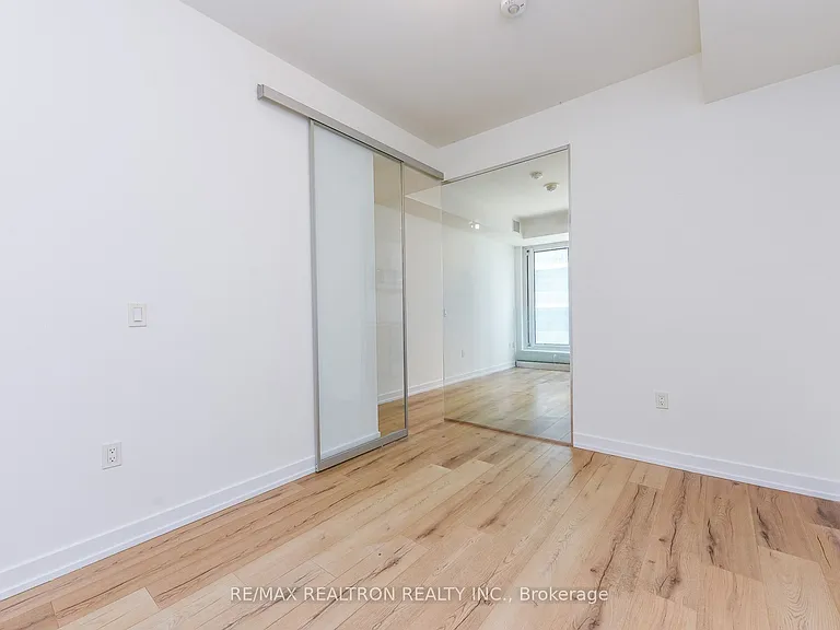 1195 The Queensway W #513 — Photo 19