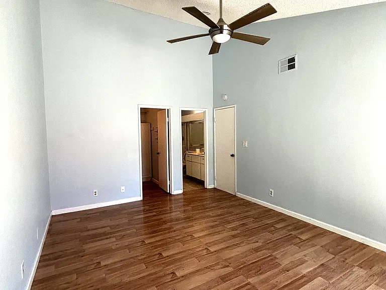 4752 Jaques Ct — Photo 14