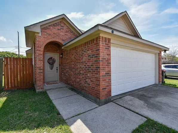 1909 W Texas Ave, Baytown, TX 77520