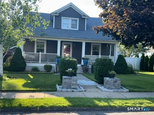 1 Spruce Street, Plainville, CT 06062