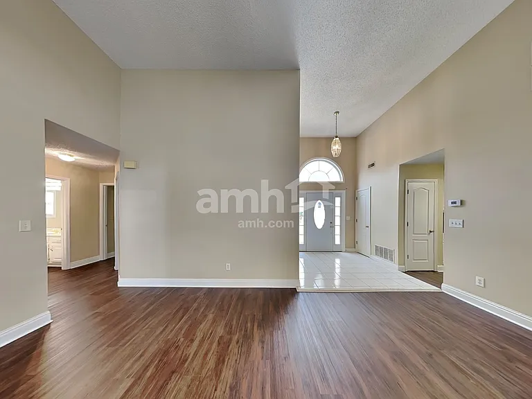 154 Acadian Dr — Photo 8