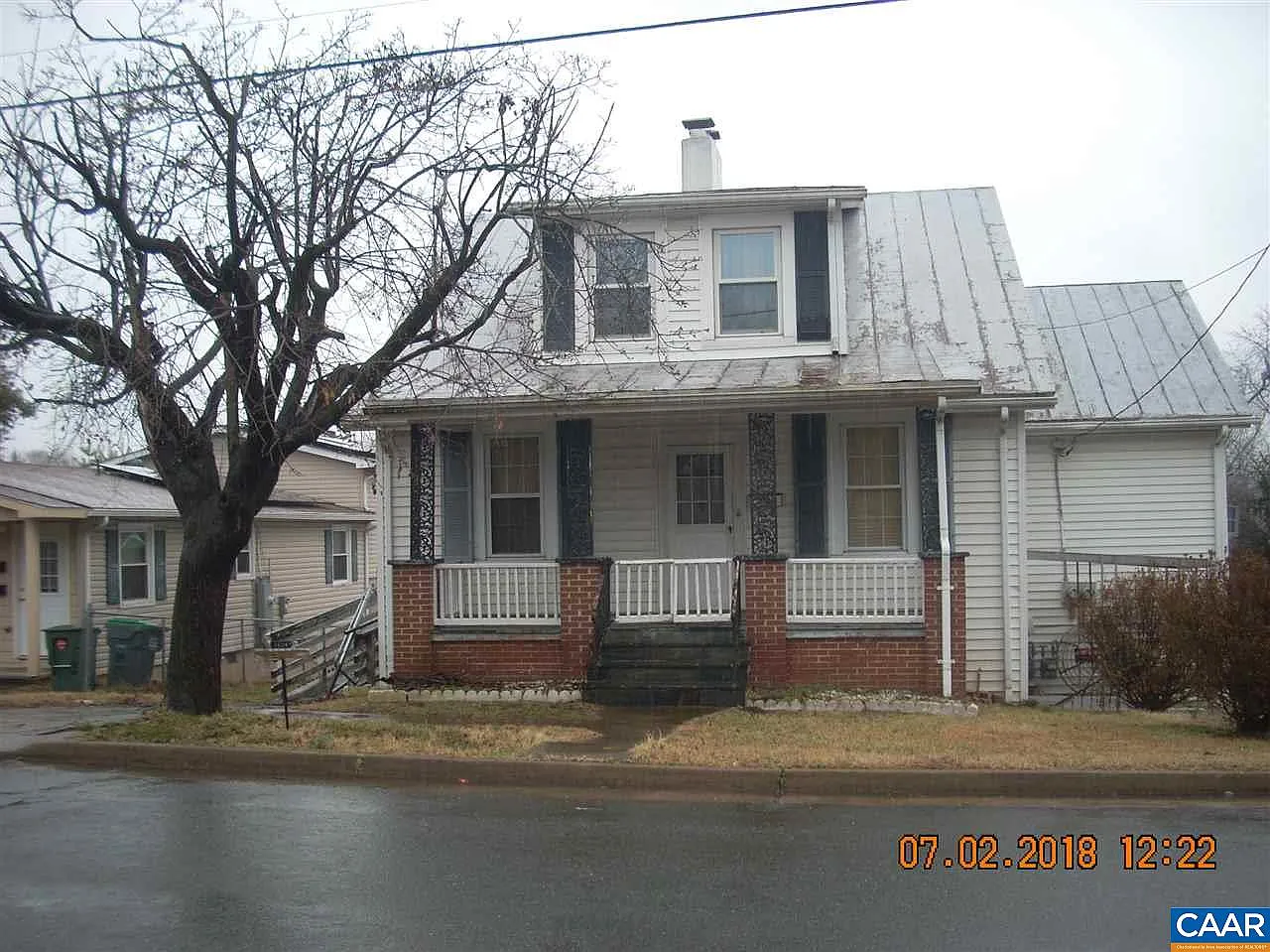 1504 Green St photo 1